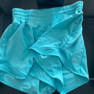 Lululemon Hottie Hots - electric turquoise